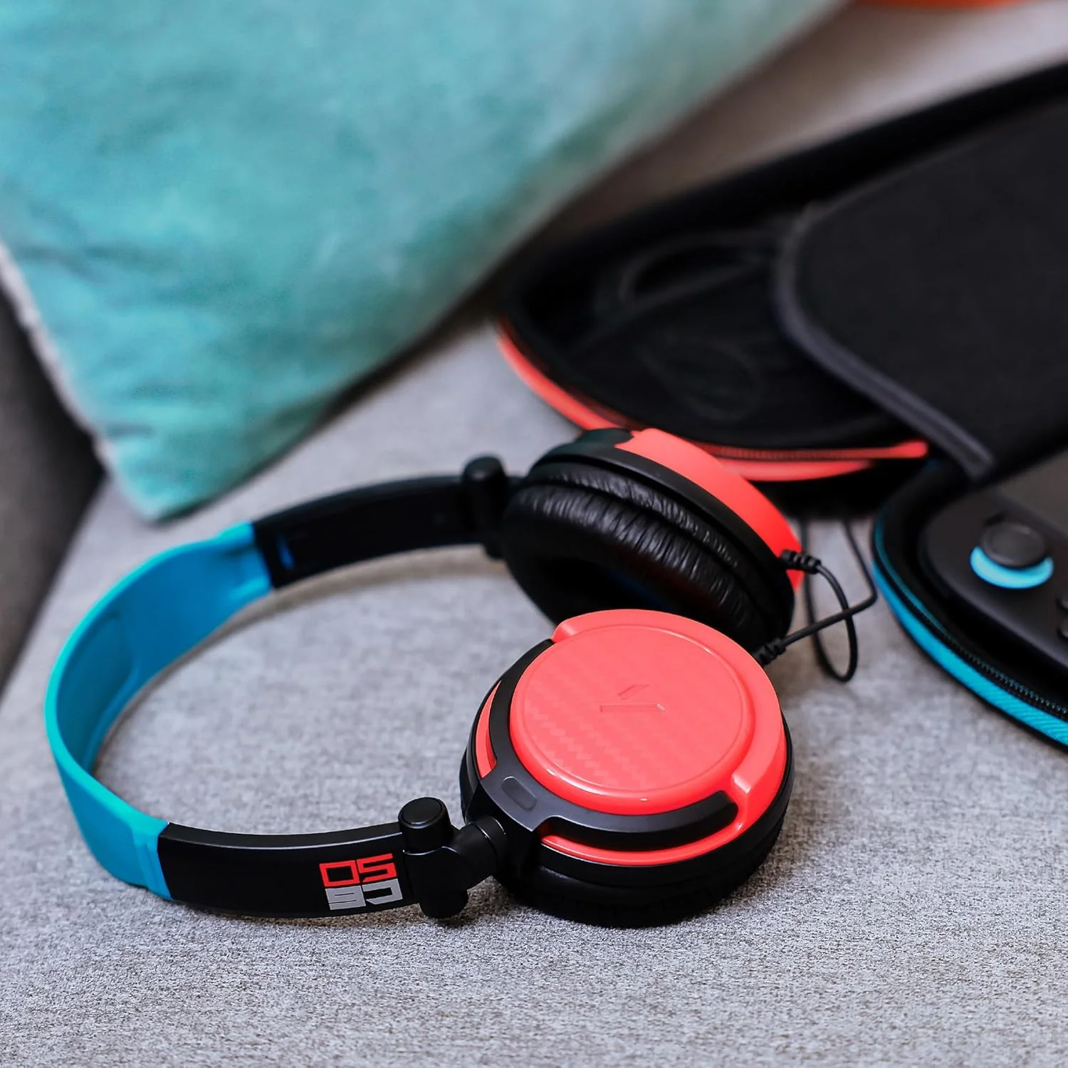 STEALTH 3-In-1 Travel Bundle (Switch/Switch 2/OLED/Lite) - Image 6